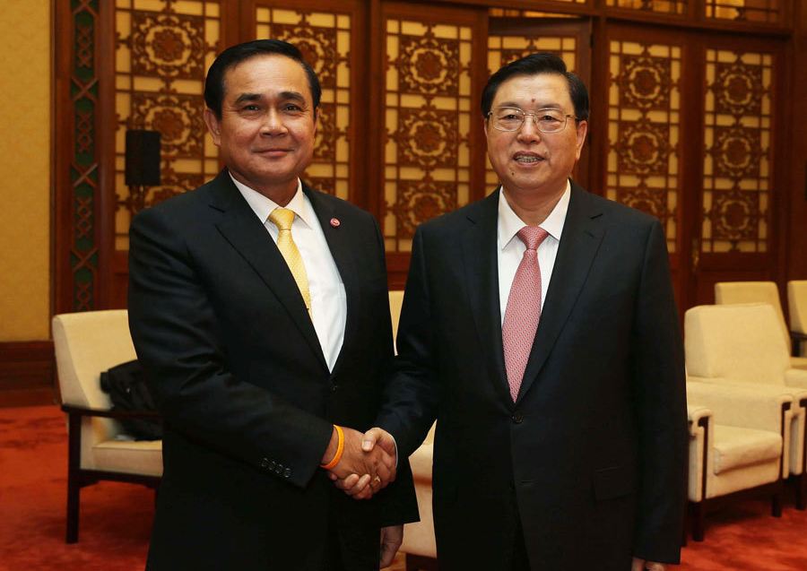 泰国媒体盛传原国防部长巴逸将要因为个人原因而“退出政坛”。