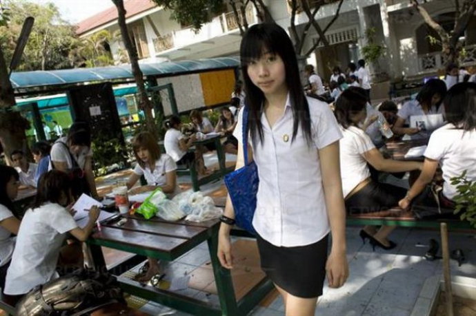 泰国一名女网友在某社交平台上发文