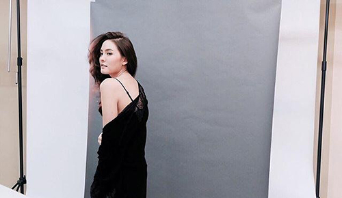 Janie晒与球星贝克汉姆合照，引起全民羡慕！