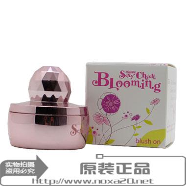 腮红巧妙打造瘦脸的方法有哪些？