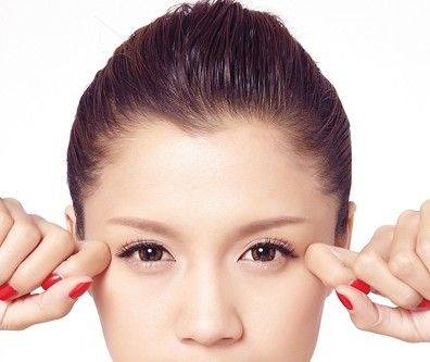 呵护眼部肌肤 从改善“色、形、纹”做起