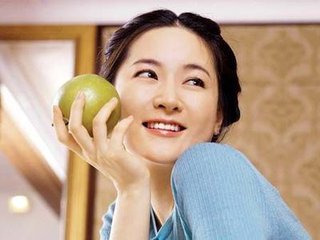 皮肤油还总是长痘痘 油性皮肤怎样祛痘