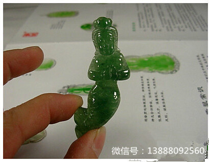 雕翡翠的师傅你过来下，我保证不打死你 