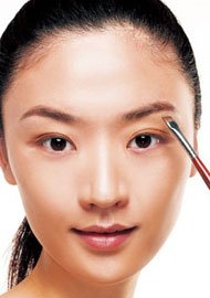 让你自然清爽一整夏，四款实用裸妆。